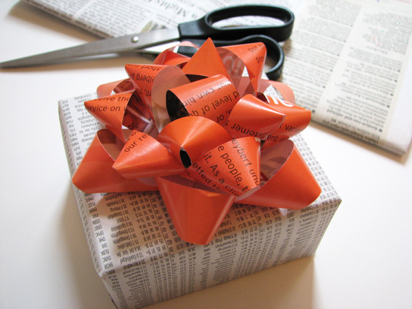 20 Fun and Creative Ideas of how to wrap your gifts at the36thavenue.com  ...So cute!