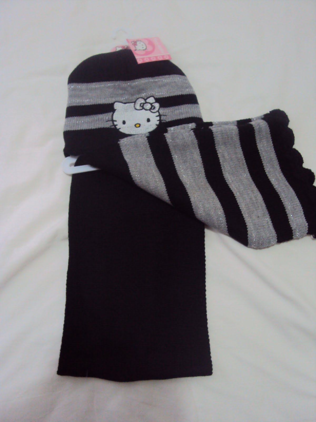 HELLO KITTY gants hello kitty pas cher