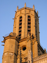 La torre dorada de la catedral de Aix