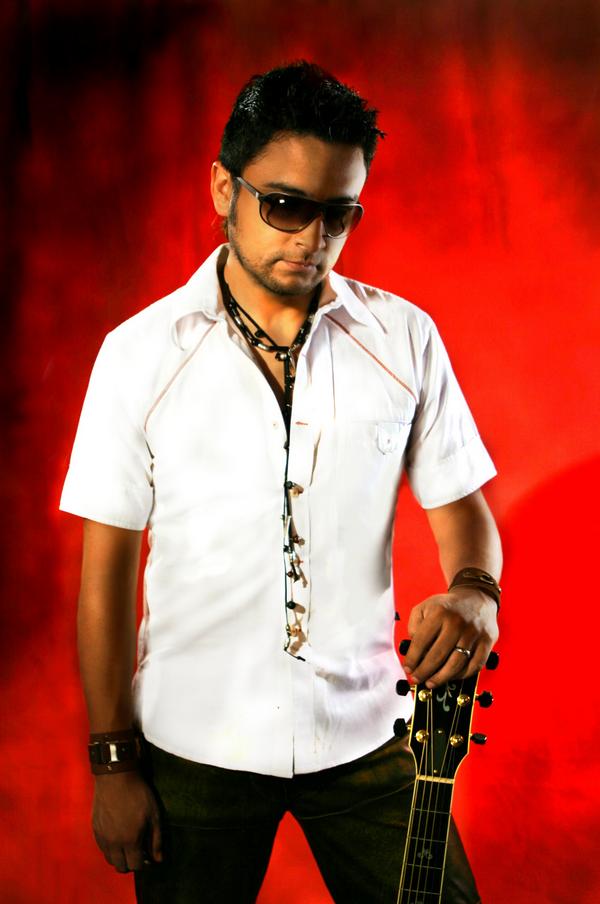 BIOGRAFIA ALEX CAMPOS