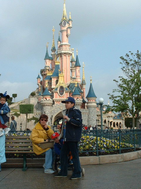 [eurodisney.JPG]
