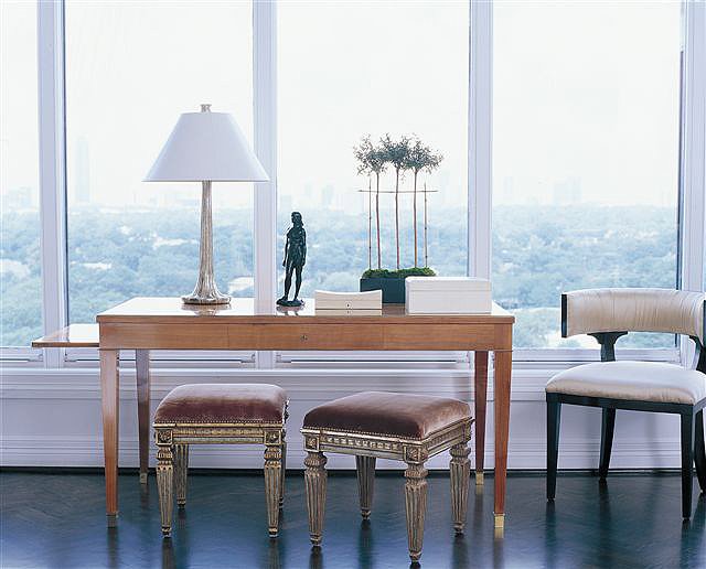 [Huntingdon%20LR%20desk.jpg]