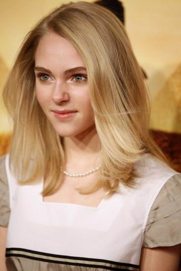 flip hairstyle. blonde straight mid length haircut for schools Shoulder Length hairstyles 