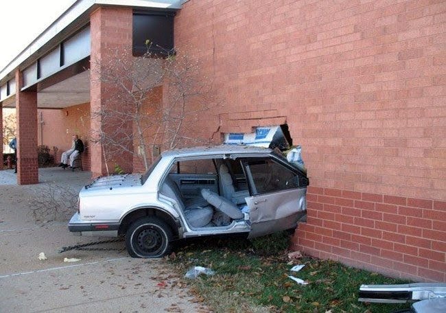 [car_accidents_20.jpg]