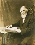 [150px-Charles_Taze_Russell_sharp.jpg]