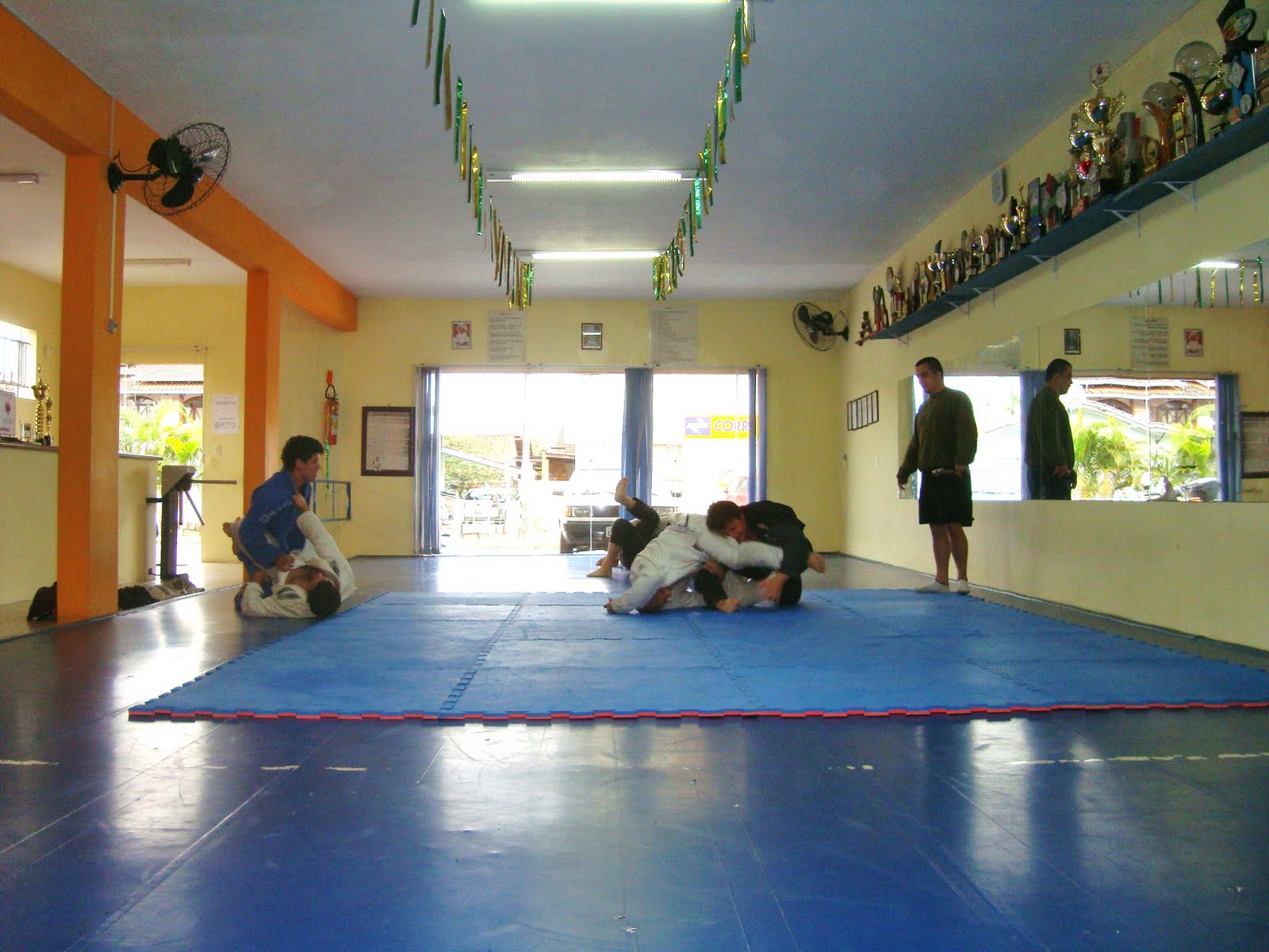 TEAM/R JIU JITSU JOINVILLESC BRASIL ACADEMIA YOKOHAMA JIU JITSU