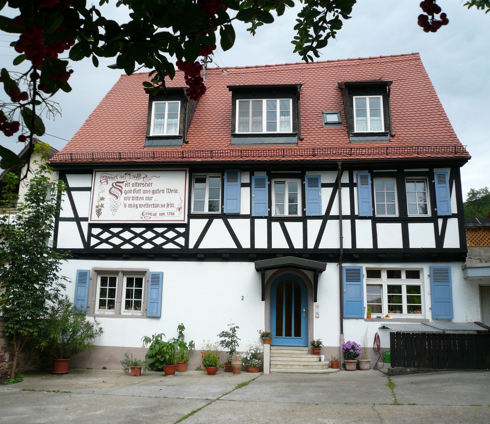 [Heidelberg+Half-Timbered+House.JPG]