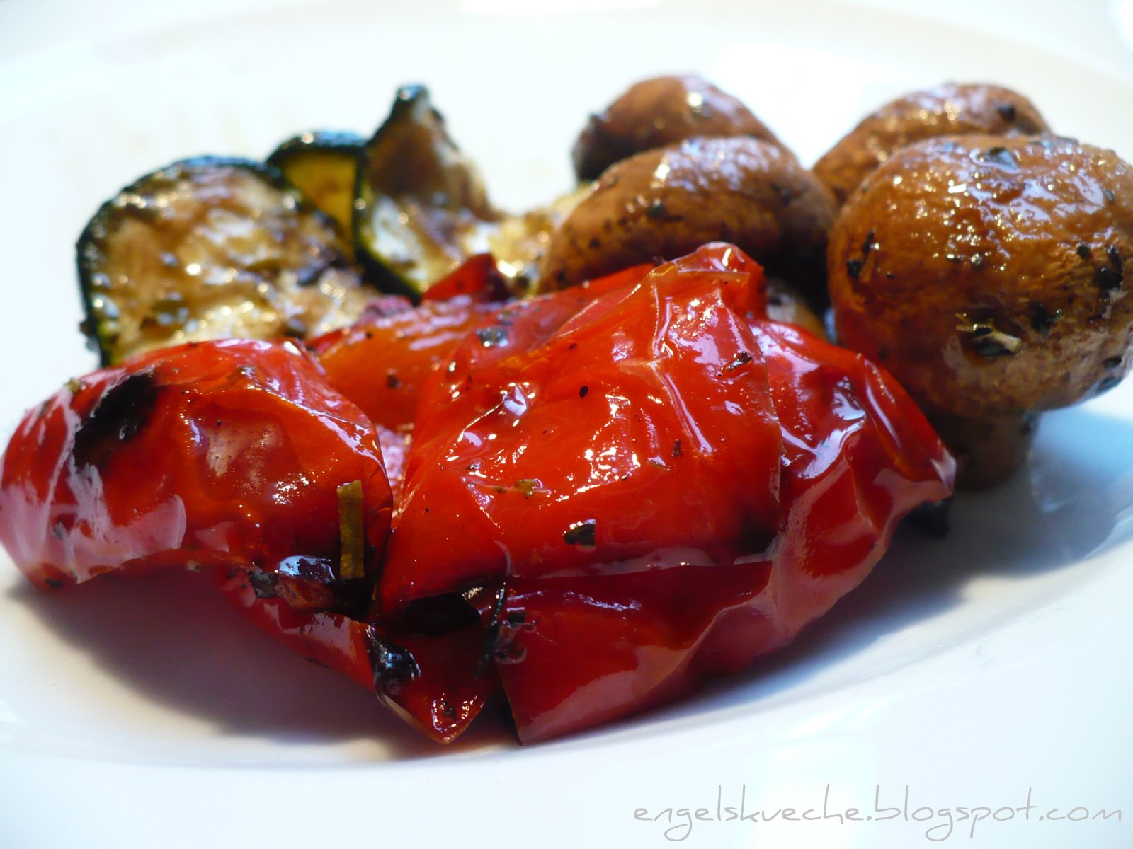 Essen aus Engelchens Küche: Antipasti - Marinierte, gegrillte Paprika ...