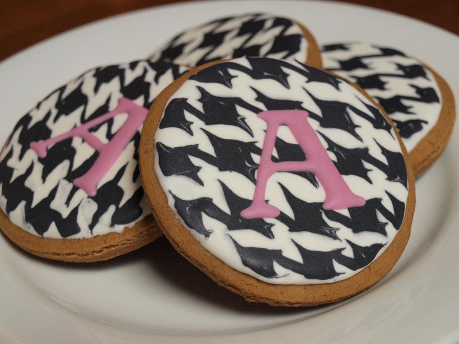 [Houndstooth+(2).etsy.JPG]