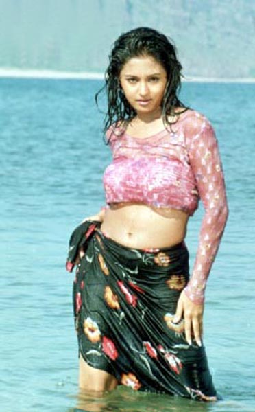 Heroine Gajala Sex Movies - Everyone is Sexy: Sexy actress Gajala Navel photos, wet photos ...