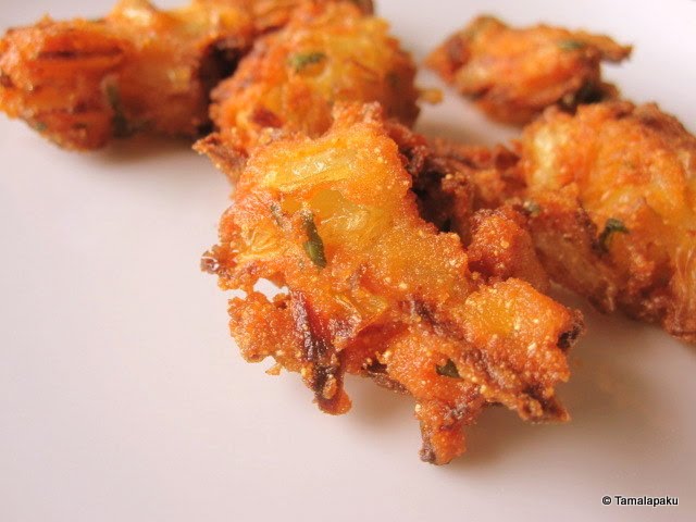 Cornflour Onion Pakodi