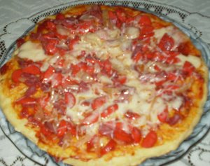 [pizza2.jpg]