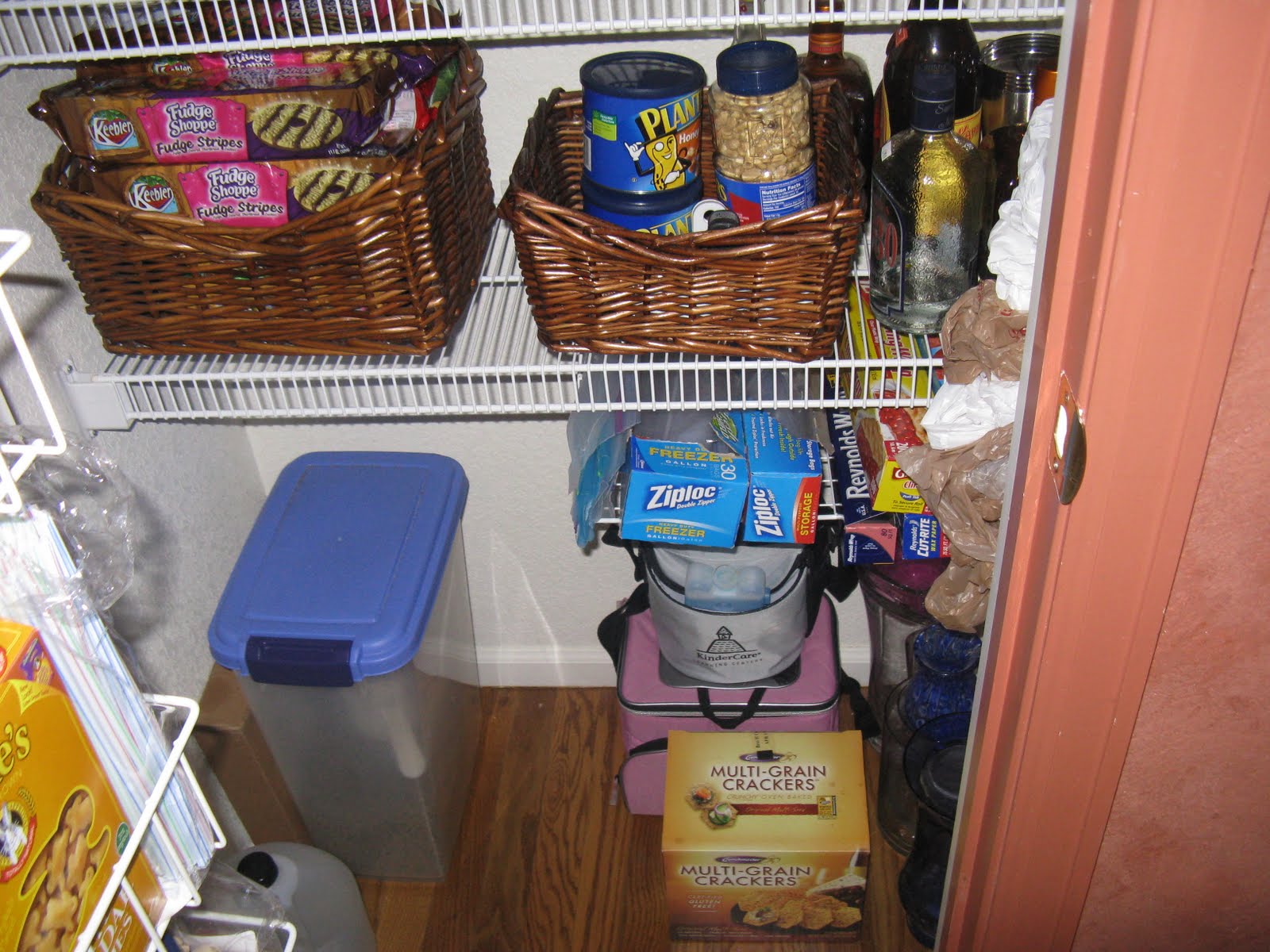 [Kitchen+Pantry+Pictures+014.jpg]