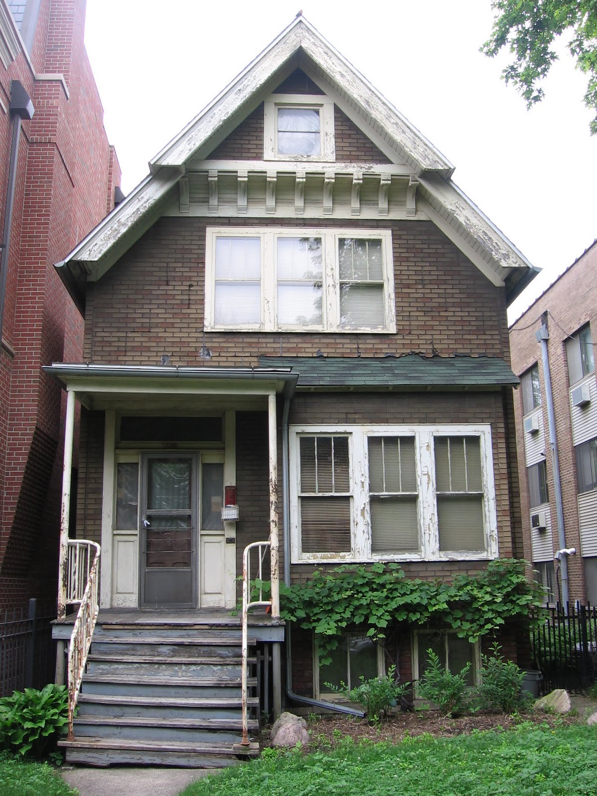 The Essential 2025 Paint Color Guide for Home Sellers: Boost Your Sale Price & Attract Buyers