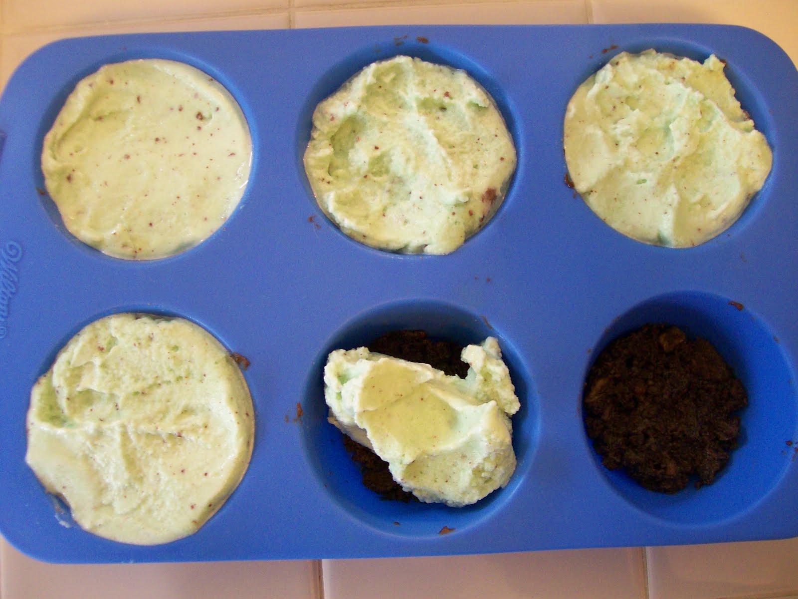 [Shellys+Protein+Ice+Cream+Cakette++5.JPG]