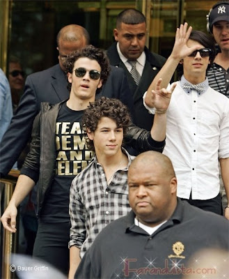 Kevin Jonas steps out with a Team Demi and Selena shirt - Photo courtesy of Bauer Griffin
