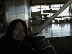 finnaly at the detroit airport, waiting to board the flight, we will see you all soon!!!!!!!