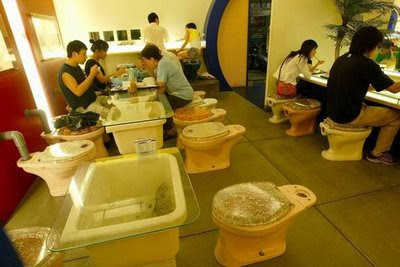 weird japanese funny toilet restaurant