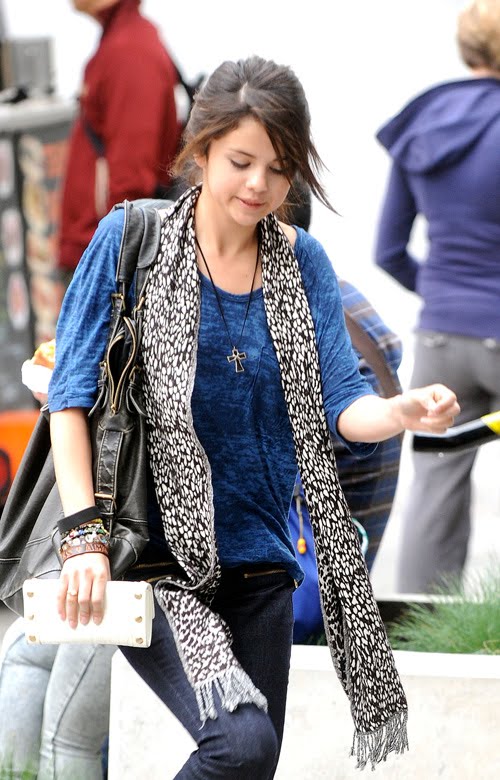 selena gomez paparazzi playa selena gomez paparazzi playa