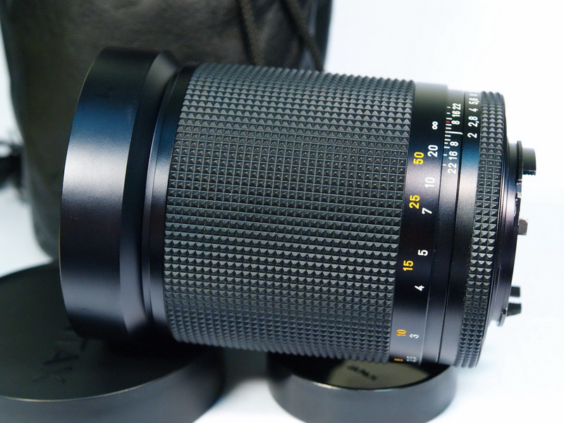 Objectif Carl Zeiss Planar T* 135mm F/2 – Monture Contax/Yashica, état Correct