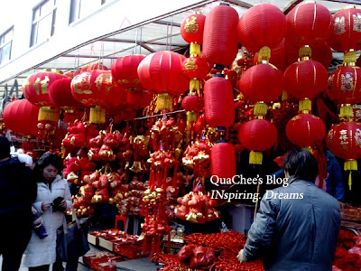 yuyuan garden bazaar, new year decoration