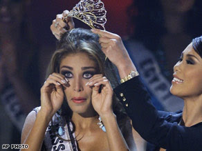 art.missuniverse.ap.jpg