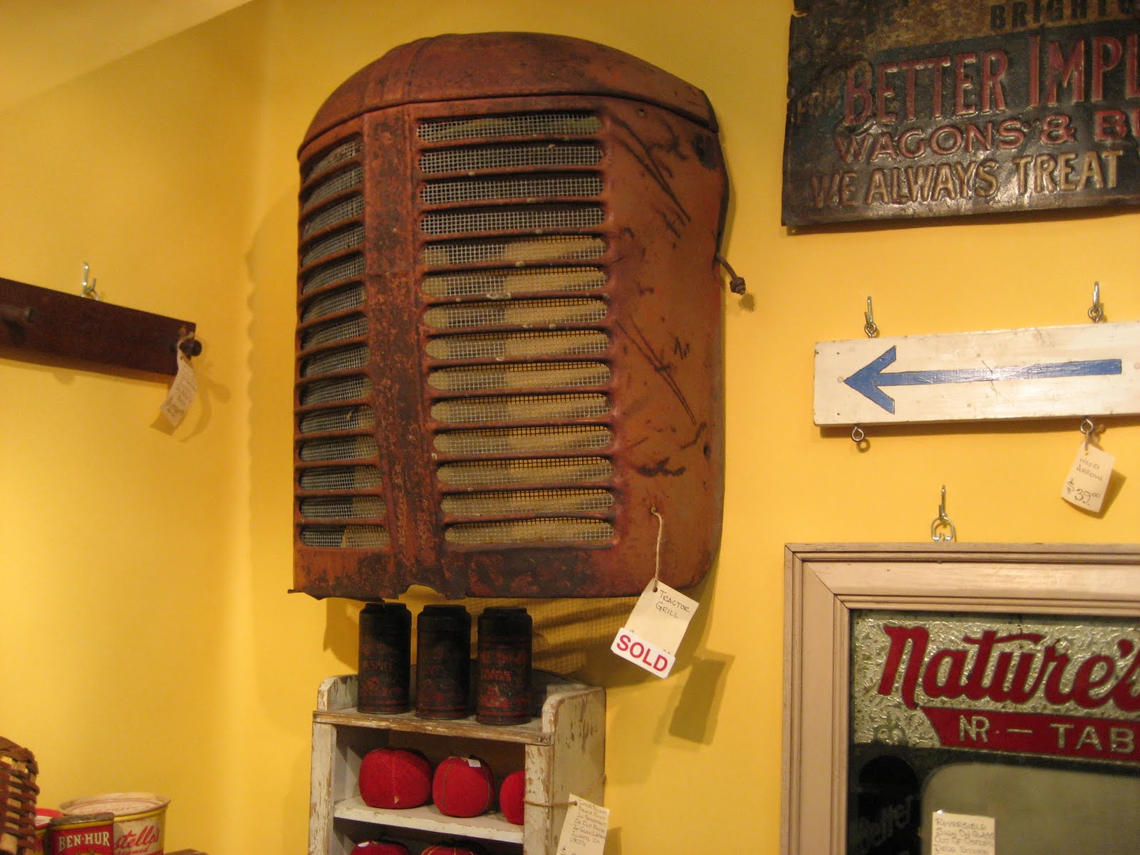 Country Meadows Antiques Midwest Antiques Show in Cedar Rapids, Iowa