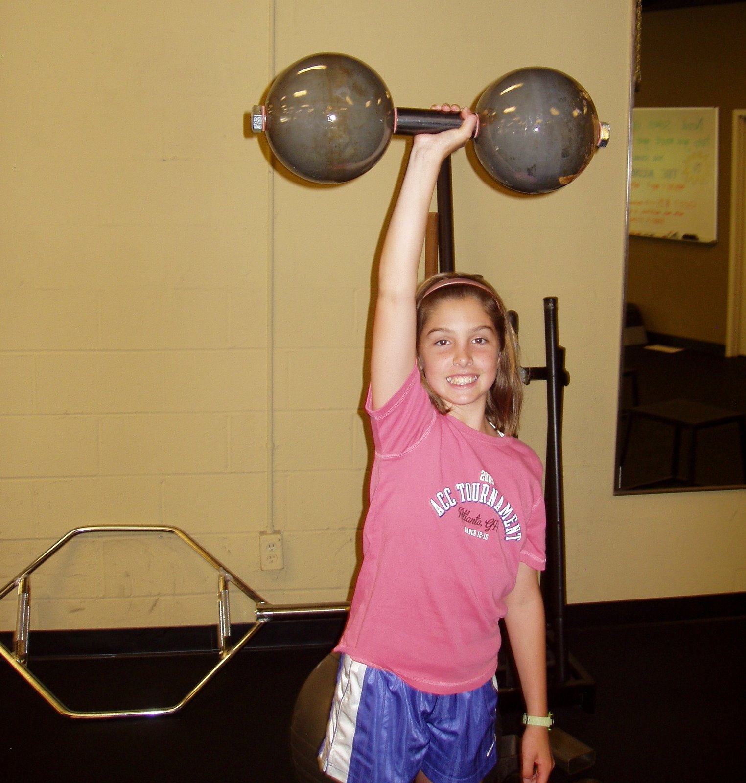 [Annie+with+Big+Dumbbell.JPG]