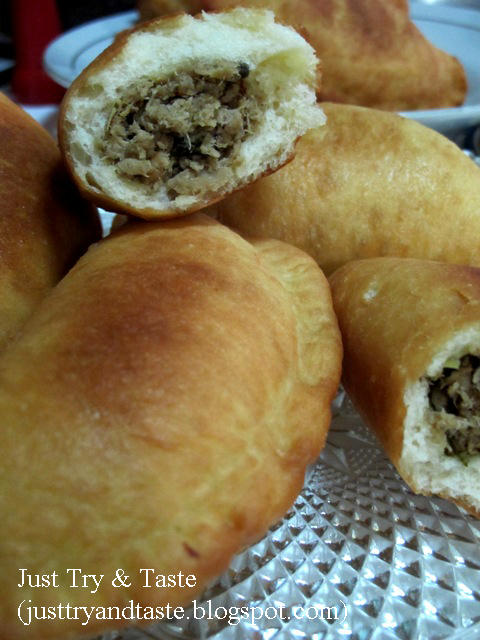 Resep Panada Isi Tuna JTT