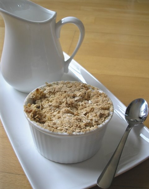 [Apple+Crumble+3.jpg]