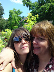 mOM &mE