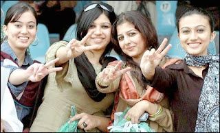 Pakistan Girls flashing V Sign