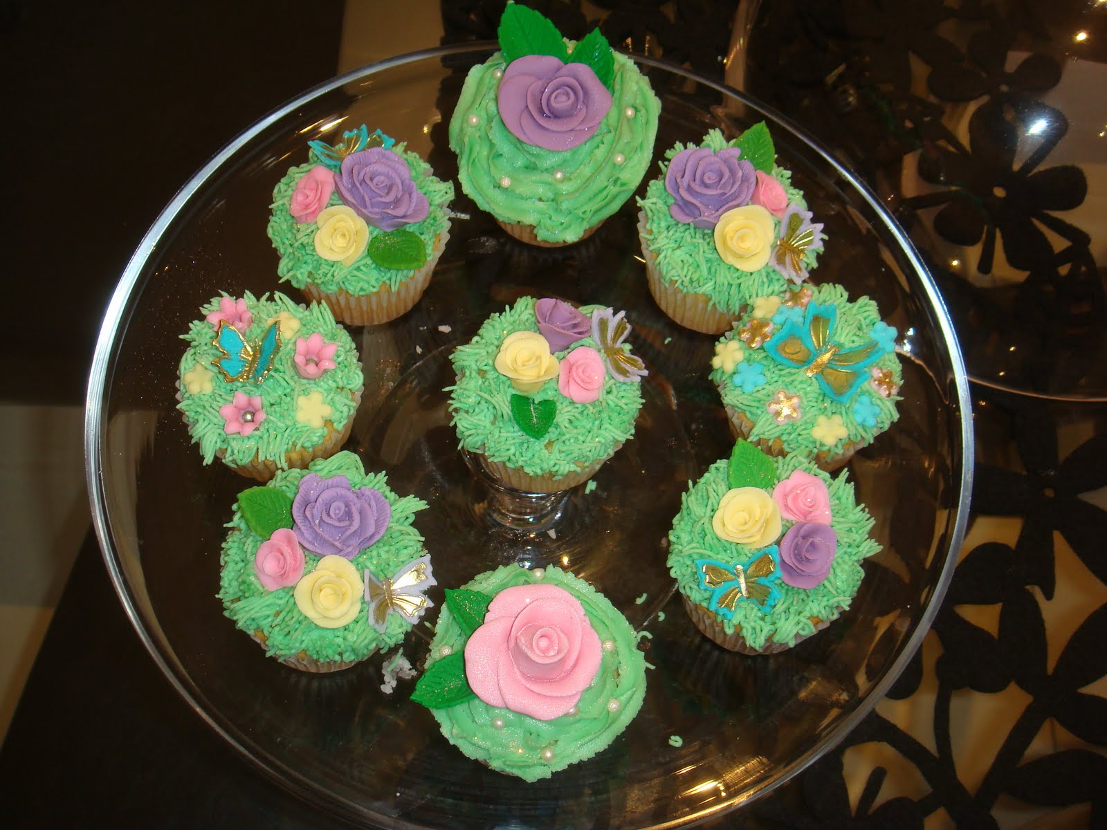 Couture Cupcakes by Nabeela Garden Party cupcakes