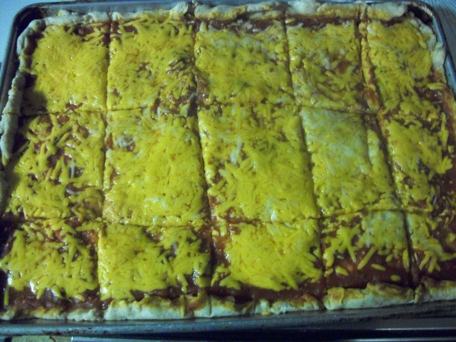 Homemaking Helps Easy Homemade Pizza, using SelfRising Pizza Crust