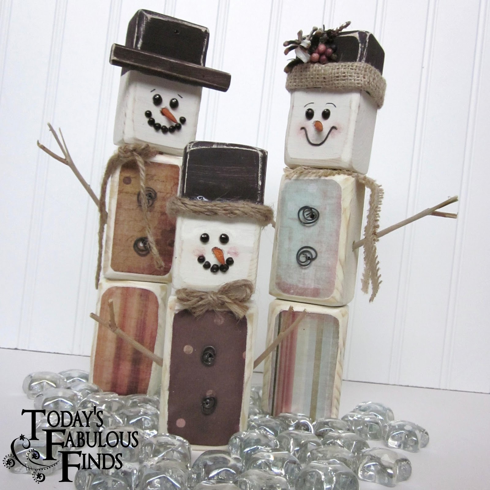 New Blossom Bucket #80551C Snowman with two smaller snowmen on his side 