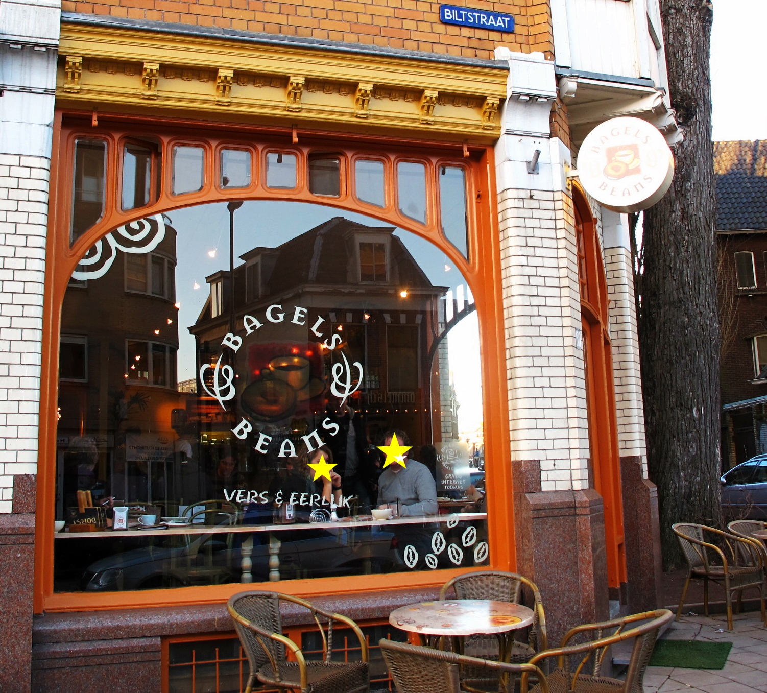 The HungryTrotting Couple.....goes ANYWHERE! Utrecnt, The Netherlands