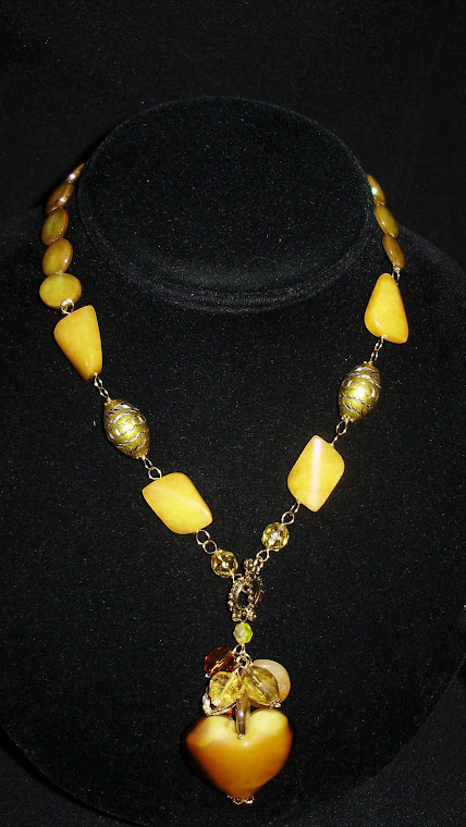 C09096 Collar elaborado en Madre Perlas, Cristales Checos, Murano y Cloisonet + Aretes