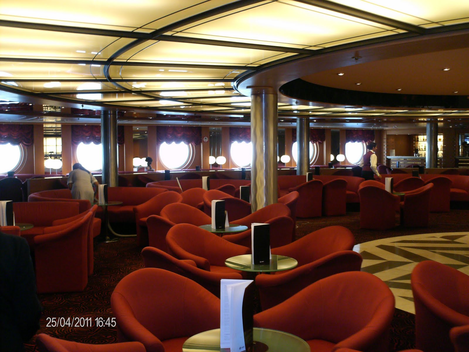 Addetto di cucina a bordo di navi da crociera MSC Visita esclusiva