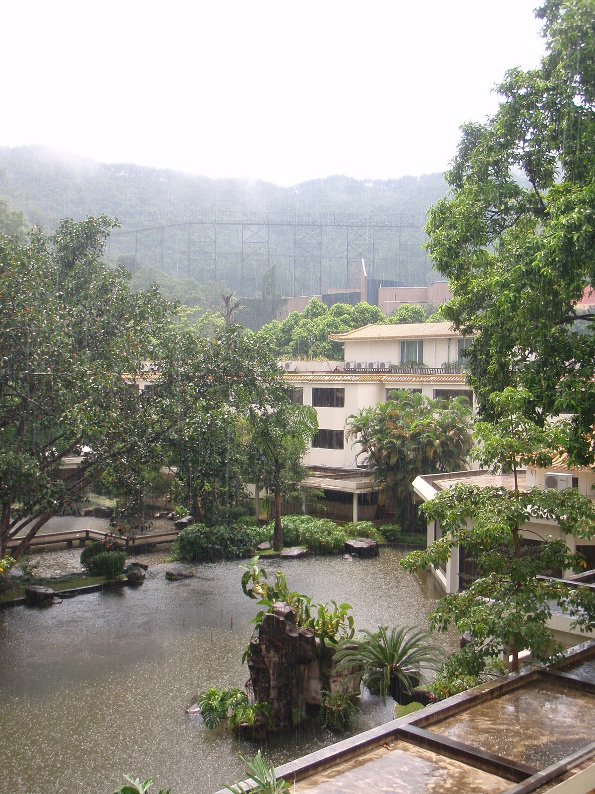 [Hotel+Overview+Tall.JPG]