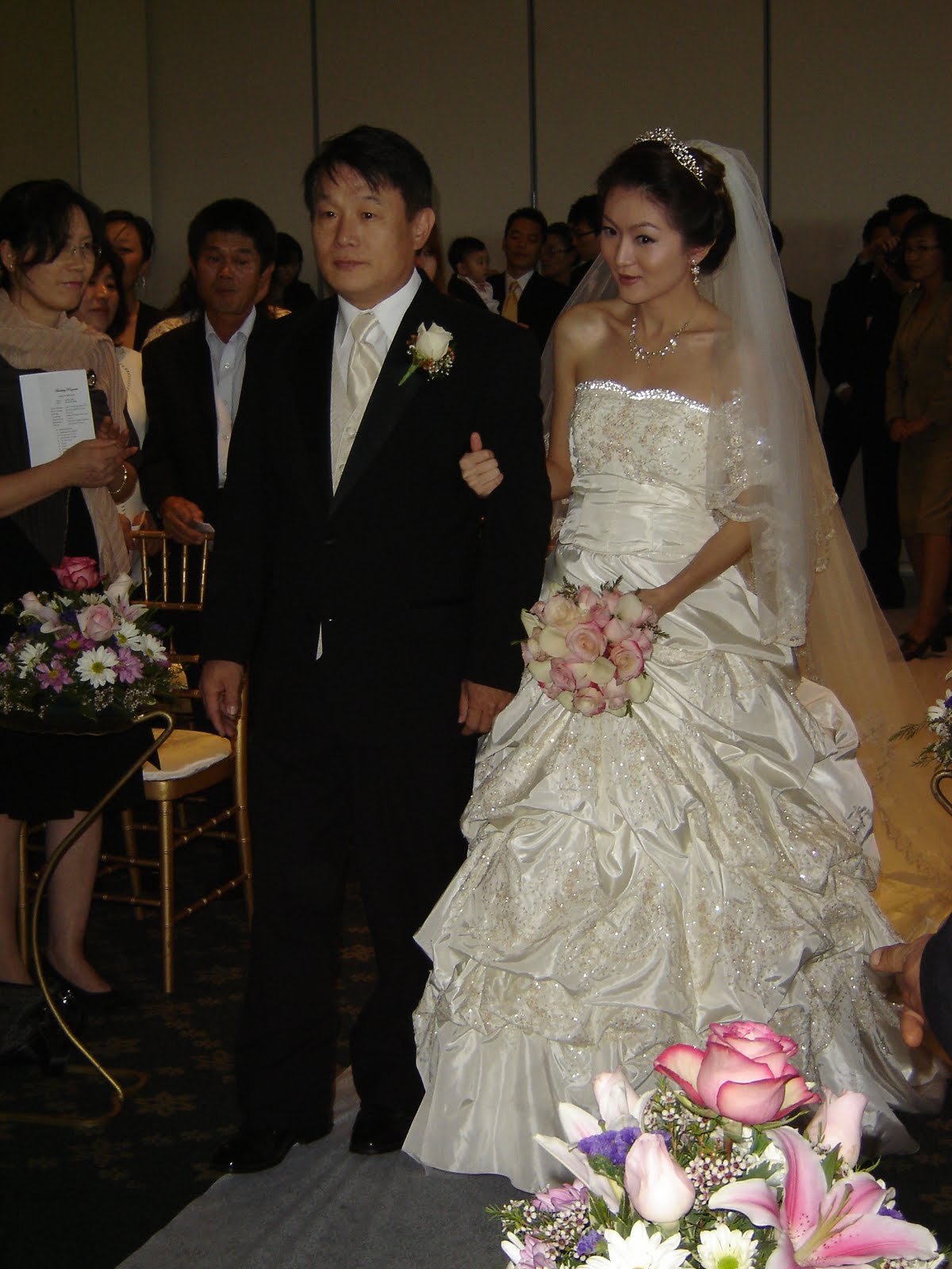 [Oct+4-Seung's+wedding+&+Pumpkin+Patch9.JPG]