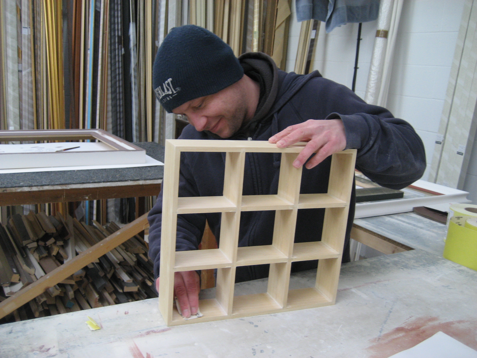Framemaker Making a display case
