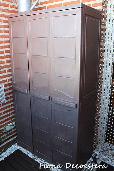 En consecuencia candidato creer Pintar el armario de resina de la terraza : x4duros.com