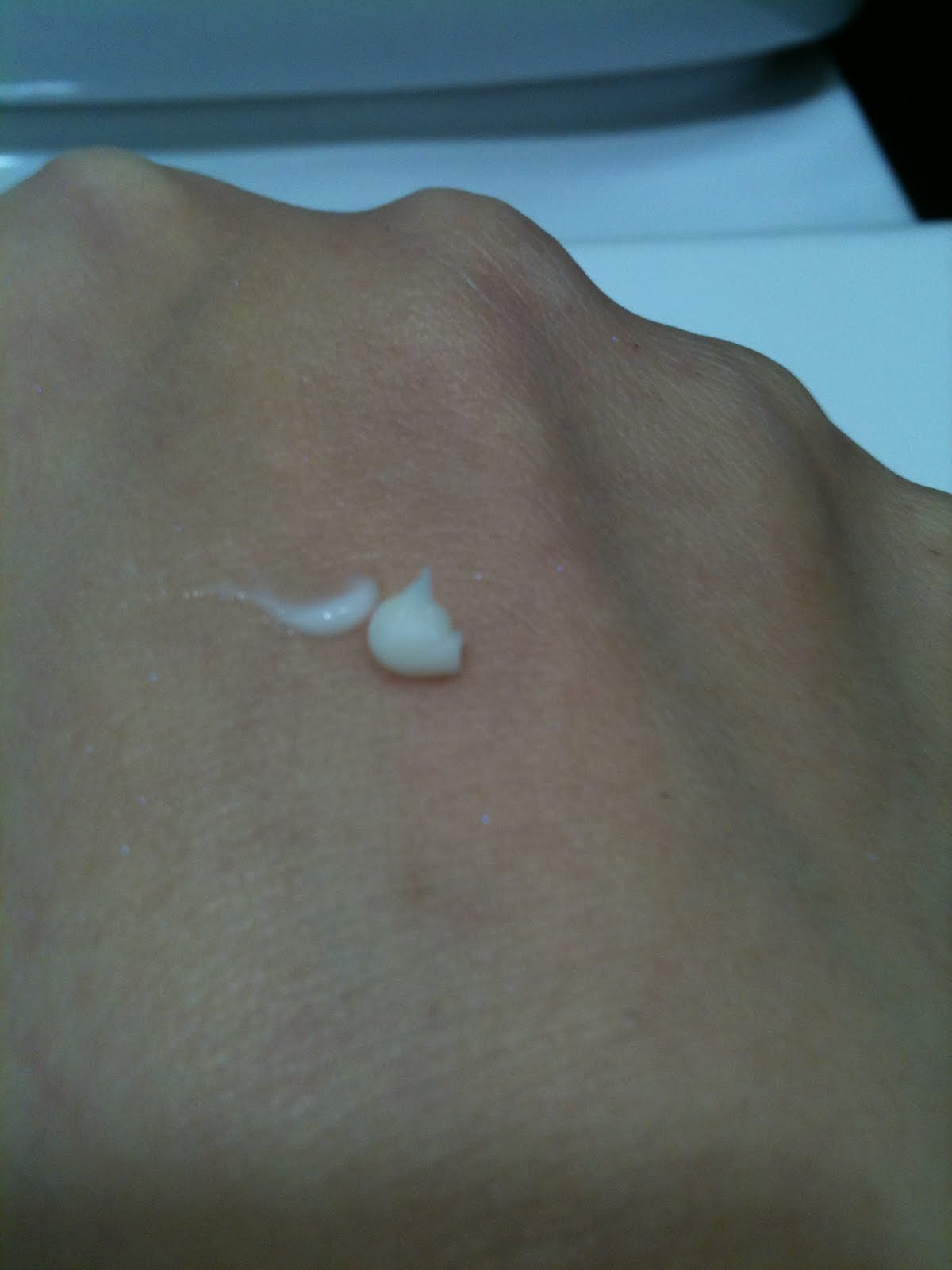 nutriperfect eye serum