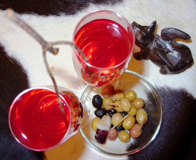 *Приключение Жизнь*: Слеза комсомолки, горькая как Angostura