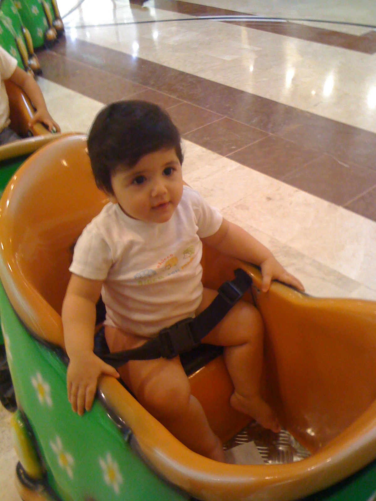 Beril Bebek BERİL DÜNYAYI KEŞFEDİYOR&hellip;