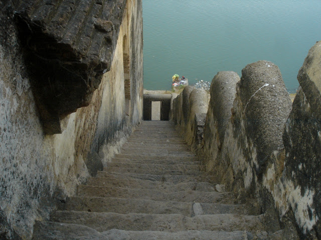 Dholka Old Khan Mosque Gujarat steps