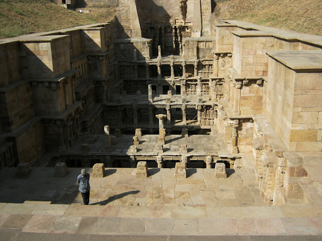 rani ki vav stepwell patan gujarat travel tourism 