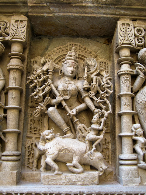 rani ki vav stepwell patan gujarat travel tourism carvings animals