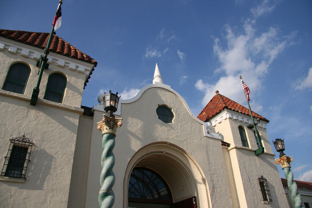 [commercial-bldg.jpg]