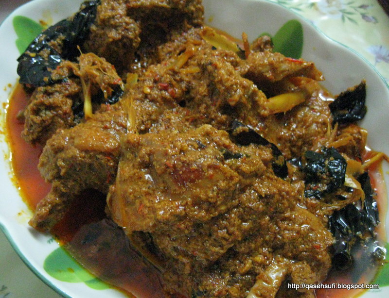 Kerulls Rendang Ayam Telur dengan Daun Puding Sayur